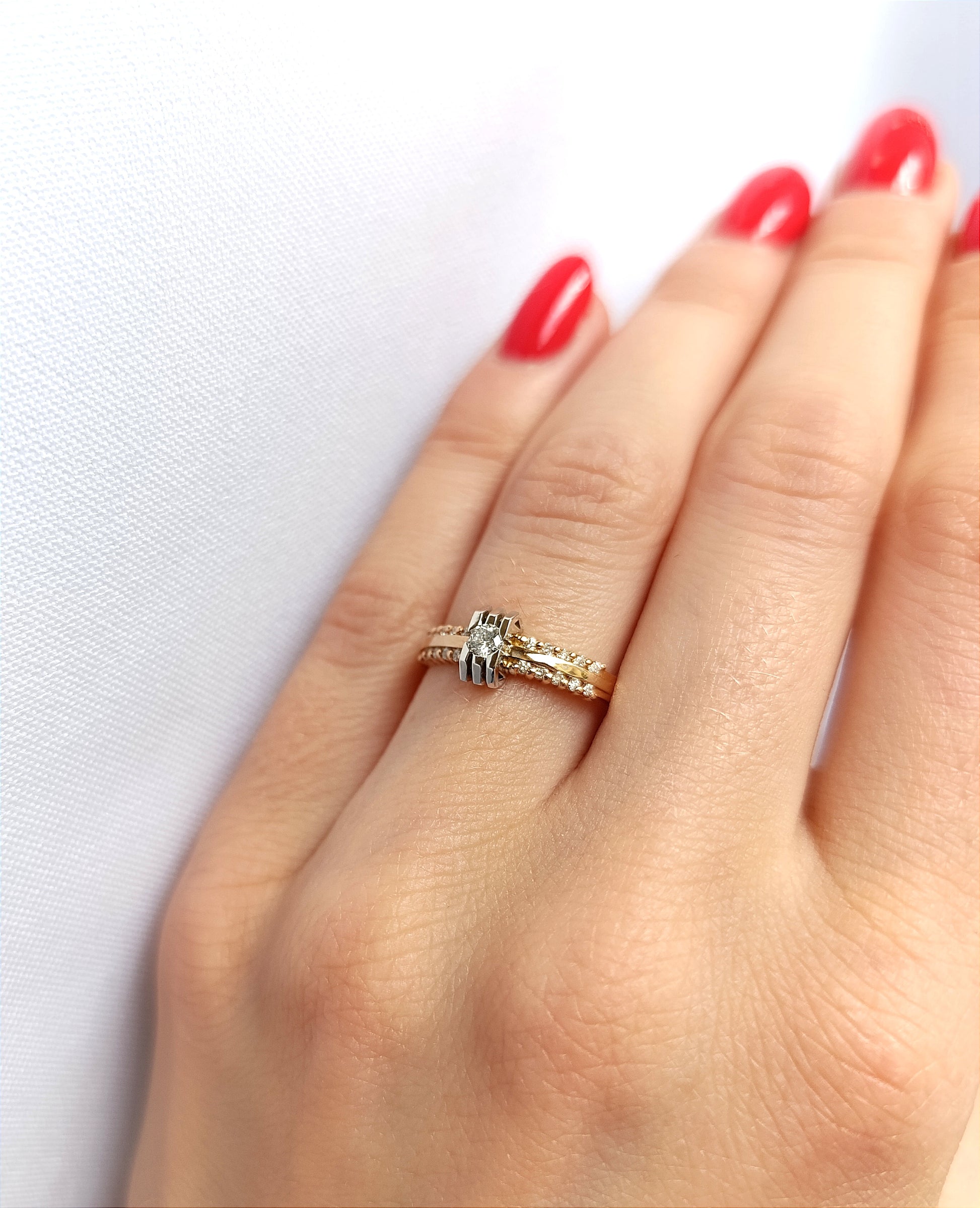 Briliantinis žiedas iš 585 raudono aukso