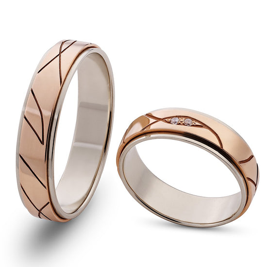 Dvispalviai vestuviniai žiedai su įstrižų linijų raštu ir cirkonių akcentu, 5 mm