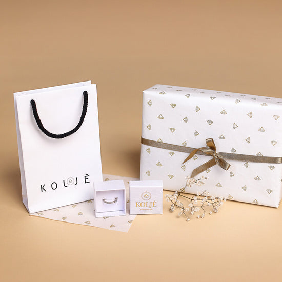 Žiedas su deimantais 0.07ct. Kolje