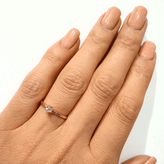 Žiedas su deimantu 0.05ct. Kolje